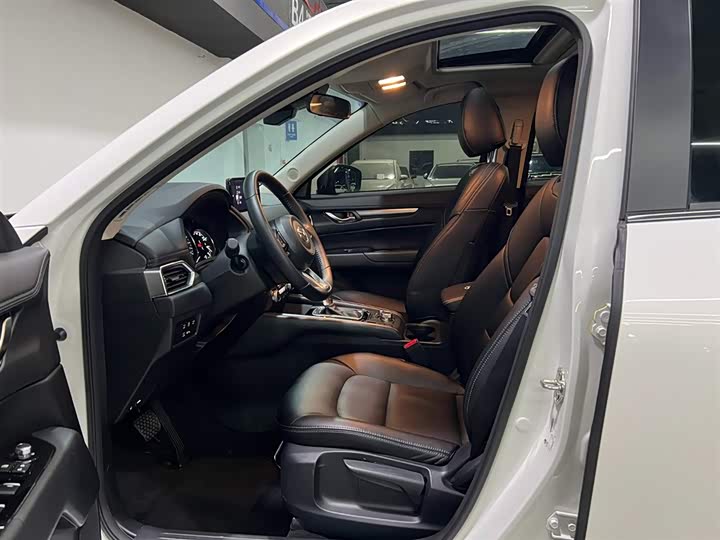 Photo 8 - Mazda CX-5