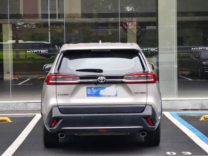 Photo 7 - Toyota Wildlander