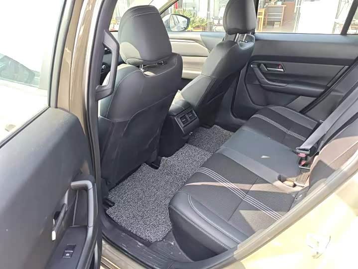 Photo 7 - Mazda CX-50