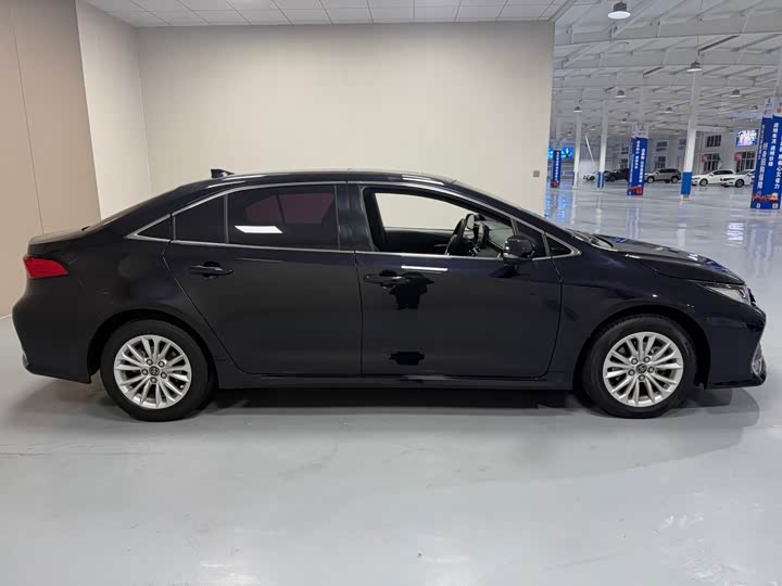 Photo 9 - Toyota Allion