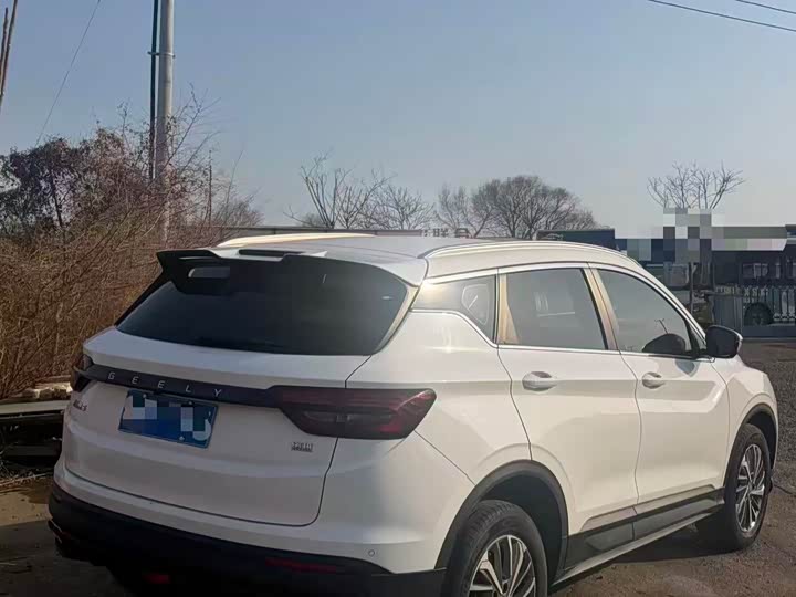 Фото 6 - Geely Coolray