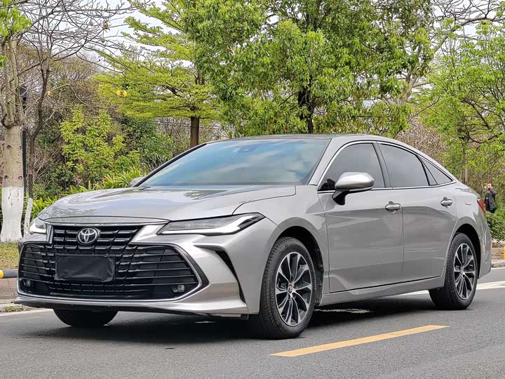 Photo 1 - Toyota Avalon