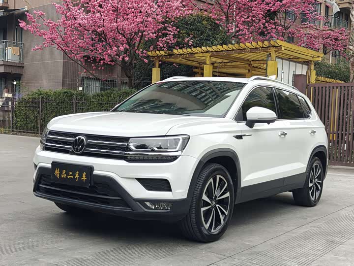 Фото 1 - Volkswagen Tharu