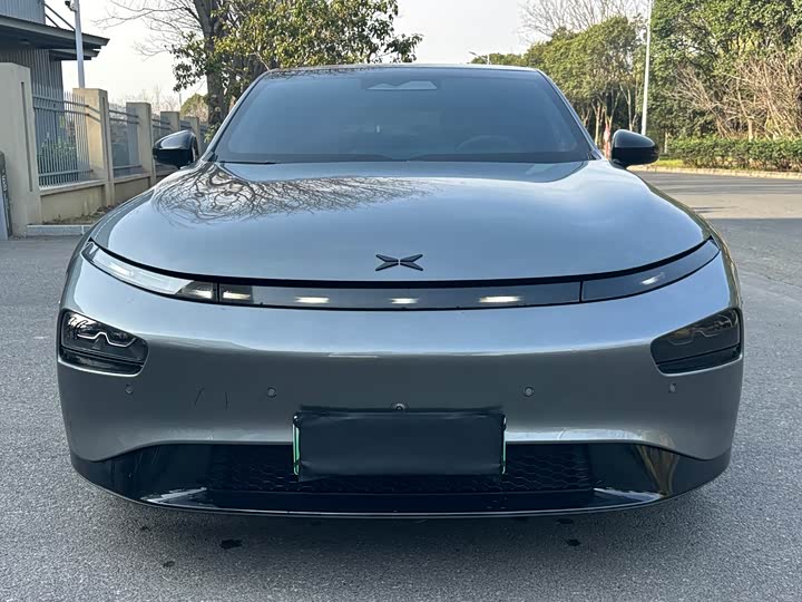 Фото 2 - XPeng P7