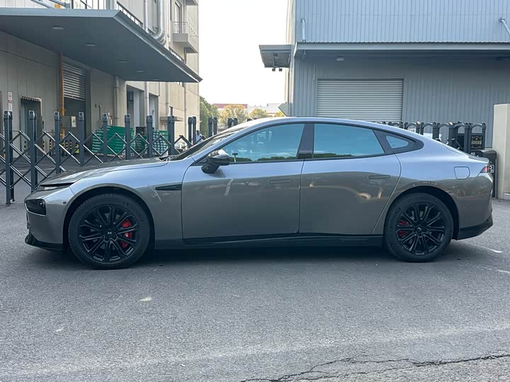 Фото 4 - XPeng P7