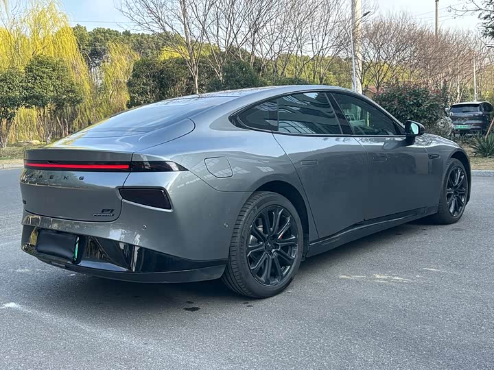 Фото 7 - XPeng P7