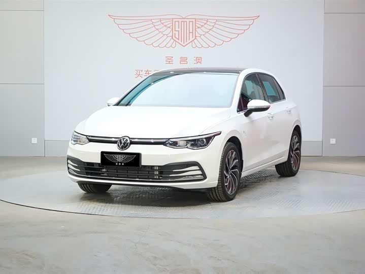 Фото 1 - Volkswagen Golf