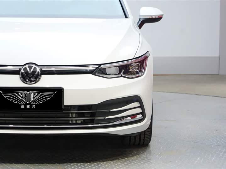 Фото 3 - Volkswagen Golf