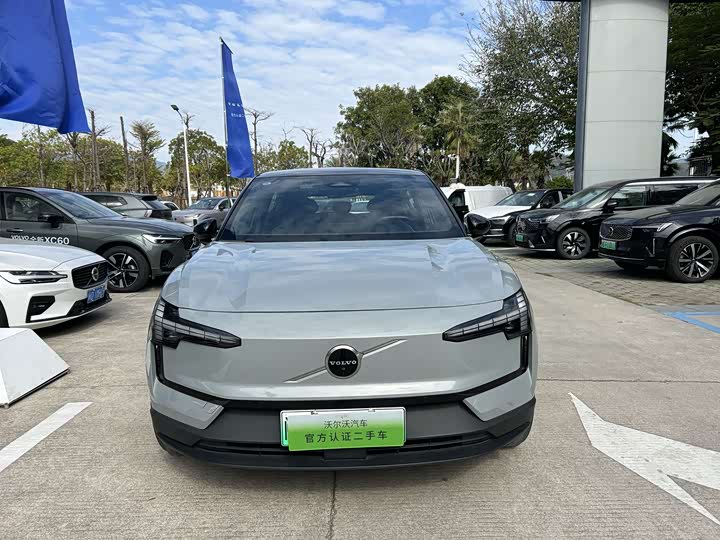 Фото 2 - Volvo EX30