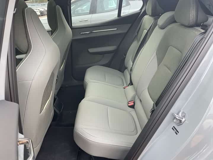 Фото 5 - Volvo EX30