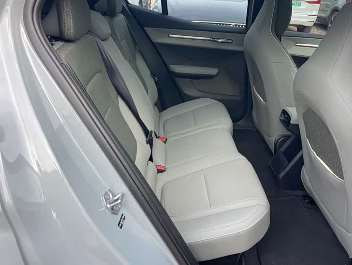 Фото 7 - Volvo EX30