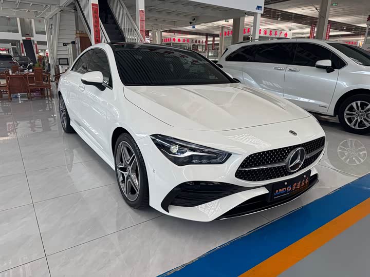 Фото 3 - Mercedes-Benz CLA-Class