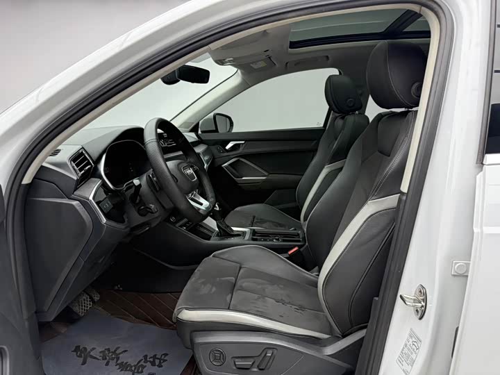 Фото 7 - Audi Q3