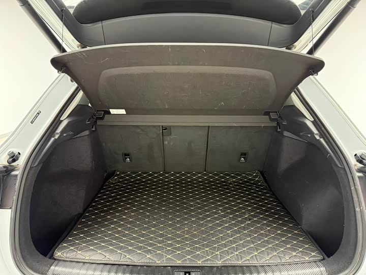 Фото 9 - Audi Q3