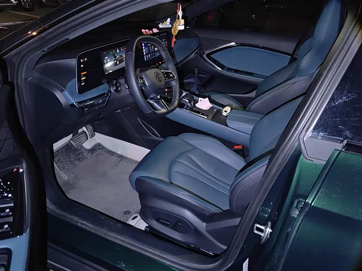 Фото 9 - MG Motor 7