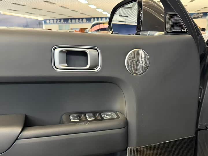 Фото 6 - LiXiang L9