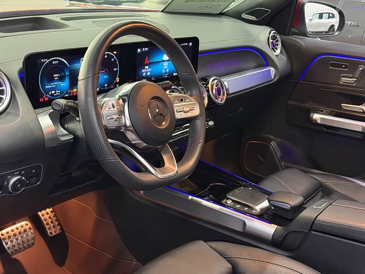 Фото 3 - Mercedes-Benz EQB