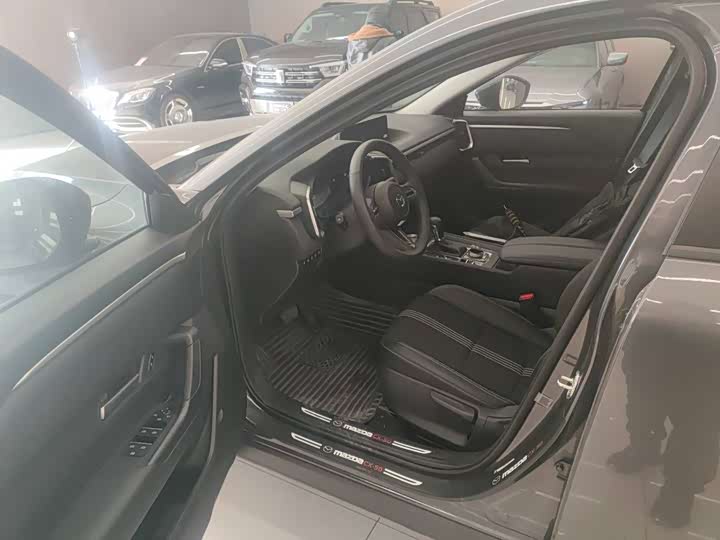 Фото 7 - Mazda CX-50