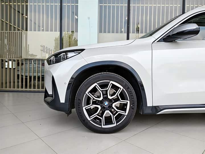 Фото 5 - BMW X1