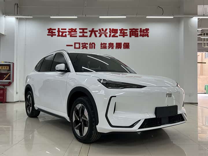 Photo 3 - Geely Galaxy E5