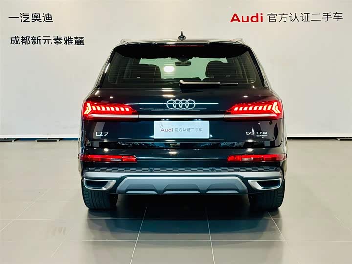 Фото 5 - Audi Q7