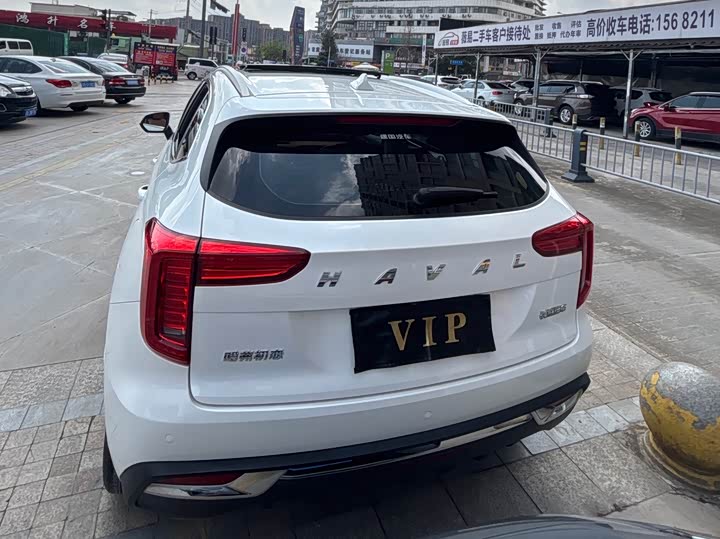 Фото 4 - Haval Jolion