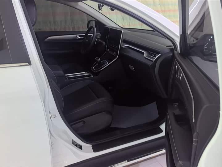 Фото 8 - Haval M6