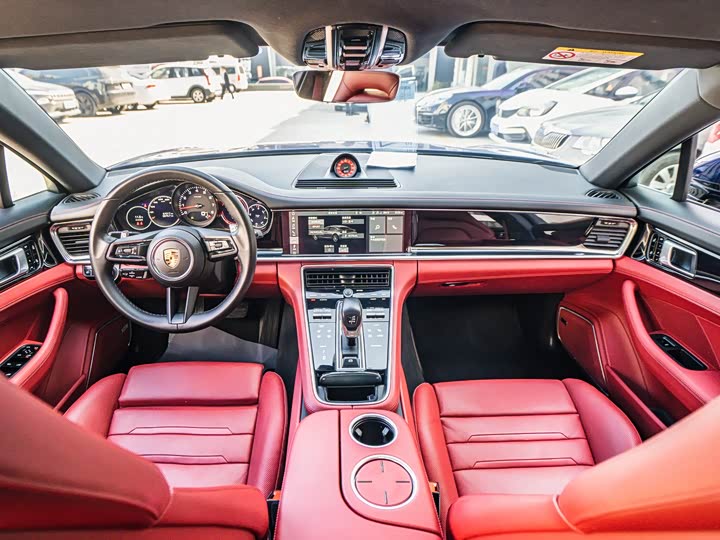 Photo 9 - Porsche Panamera