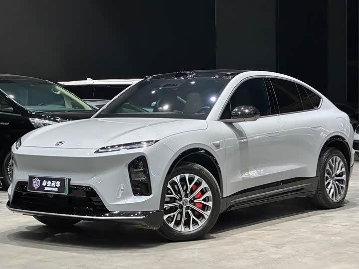 Фото 1 - Nio EC6