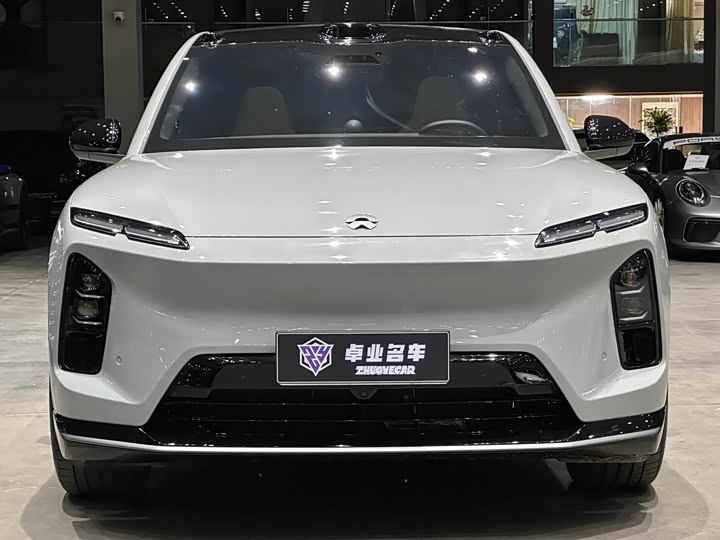 Фото 2 - Nio EC6