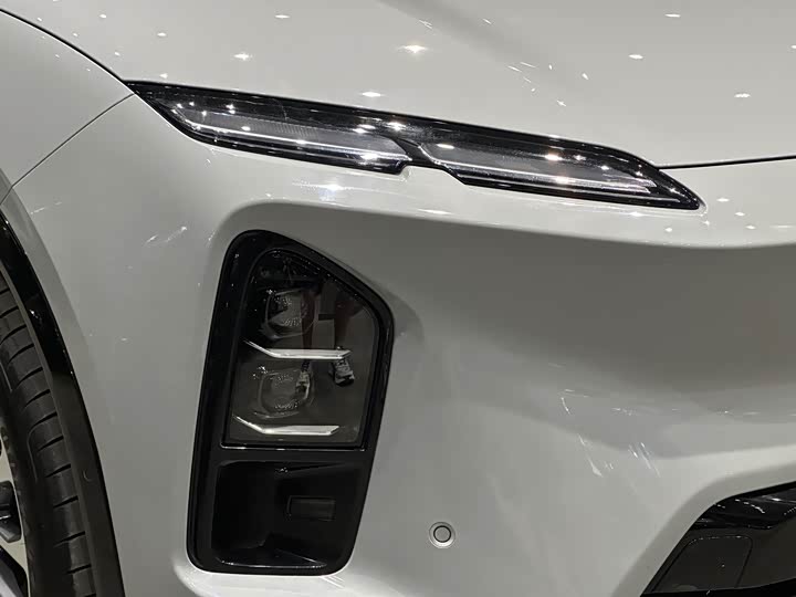 Фото 5 - Nio EC6