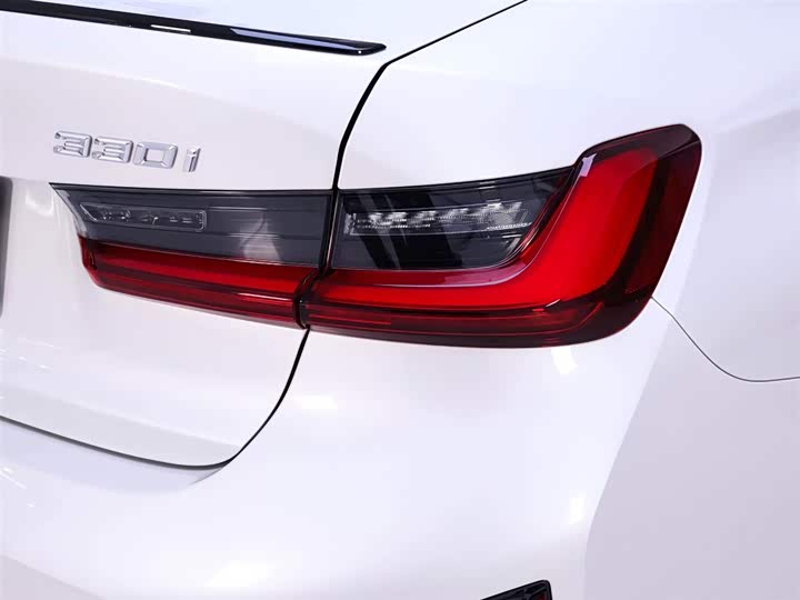 Фото 9 - BMW 3 Series