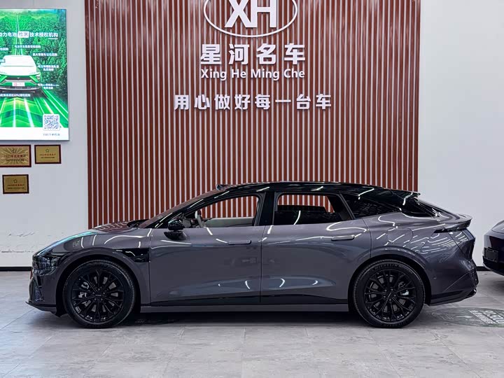 Фото 4 - Zeekr 007 GT