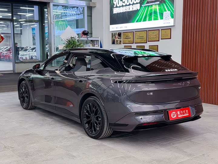 Фото 5 - Zeekr 007 GT