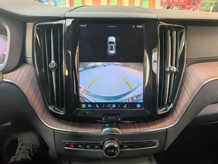 Фото 7 - Volvo XC60