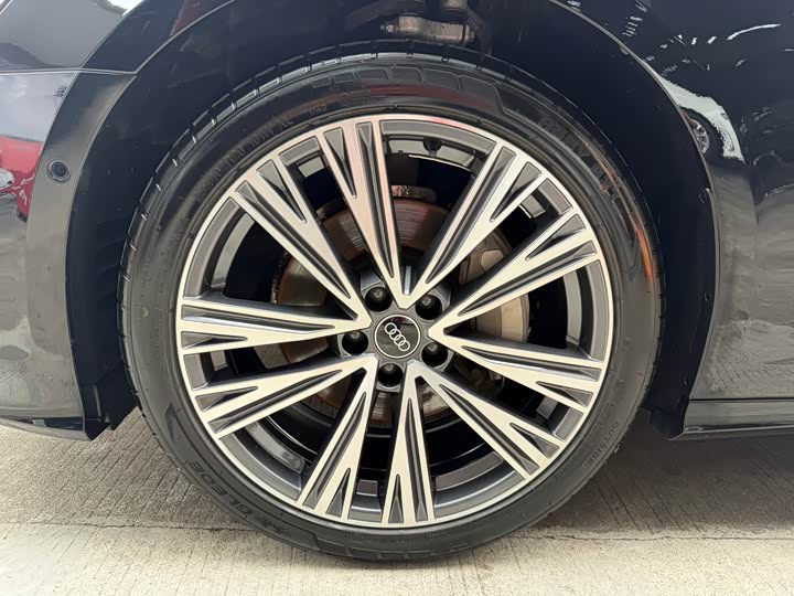 Zdjęcie 9 - Audi A6L