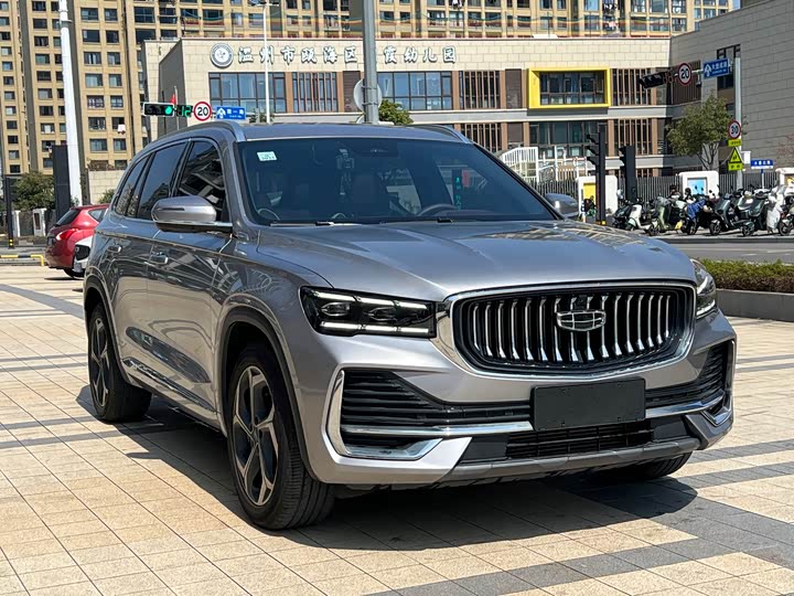 Фото 3 - Geely Monjaro