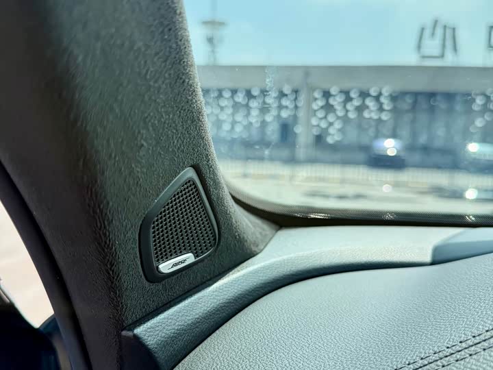 Фото 7 - Geely Monjaro