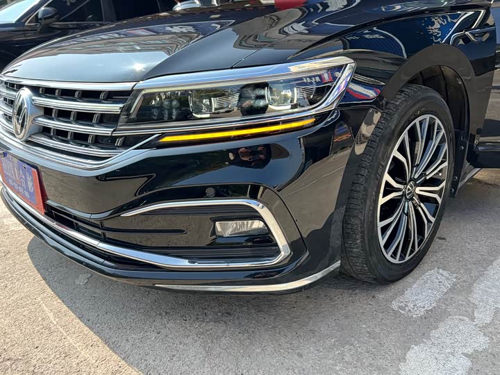 Фото 5 - Volkswagen Phideon