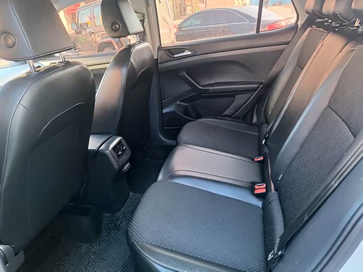 Фото 4 - Volkswagen Tacqua