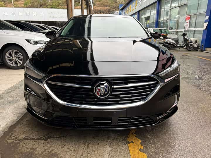 Фото 2 - Buick LaCrosse