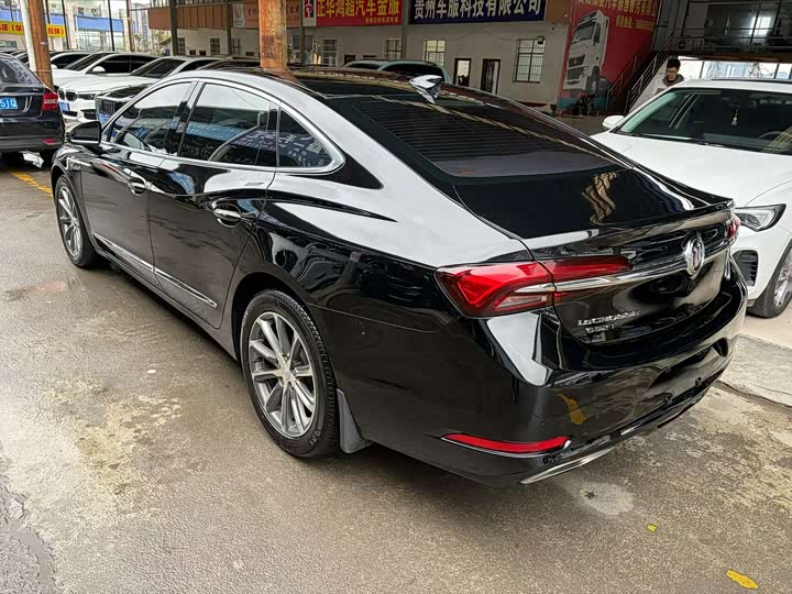 Фото 4 - Buick LaCrosse