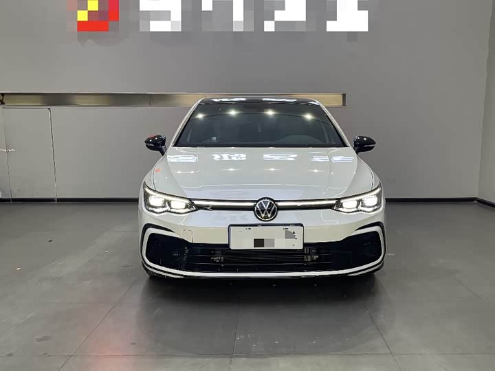 Фото 2 - Volkswagen Golf