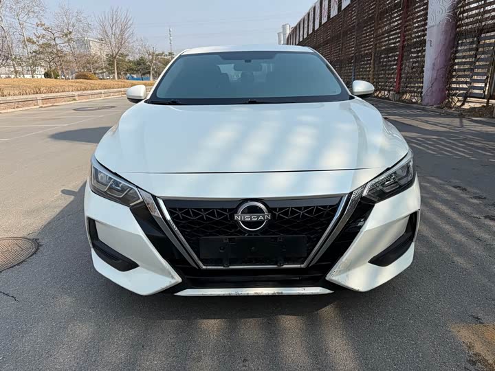 Photo 2 - Nissan Sylphy