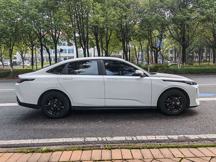 Фото 5 - Changan Yida