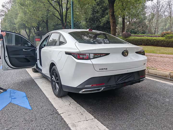 Фото 8 - Changan Yida