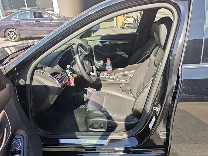 Photo 8 - Cadillac CT5