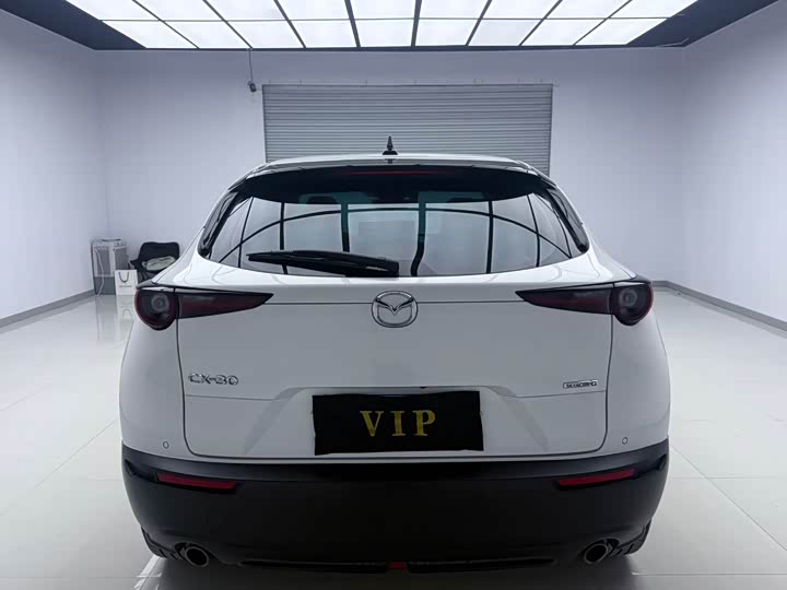 Photo 5 - Mazda CX-30