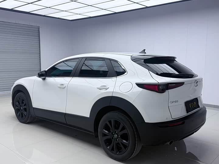 Photo 6 - Mazda CX-30