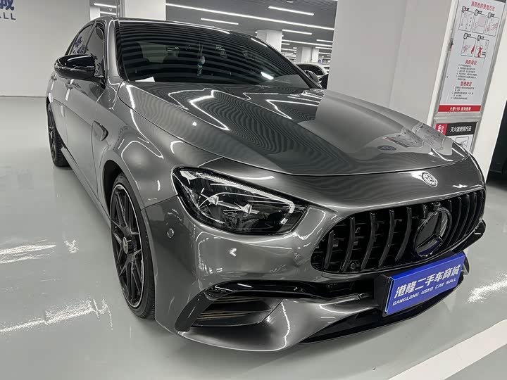 Фото 3 - Mercedes-Benz E-Class